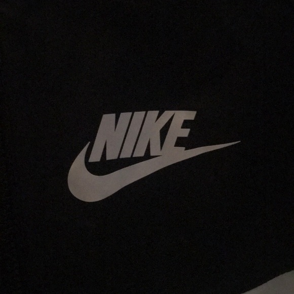 Meet your Posher, Bertha - Picture 1 of 1